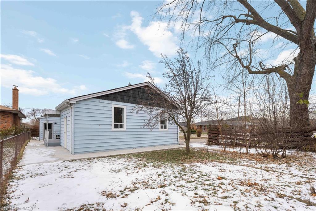 1-43 Norwich Road, Stoney Creek, ON - Outdoor