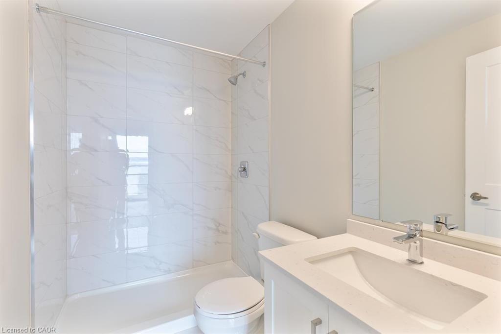 1509-15 Queen Street S, Hamilton, ON - Indoor Photo Showing Bathroom