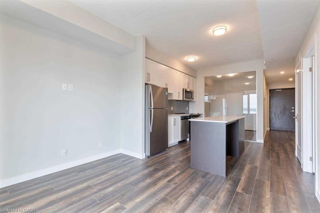 1509-15 Queen Street S, Hamilton, ON - Indoor Photo Showing Kitchen
