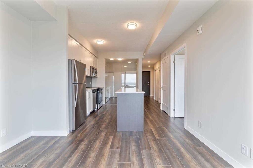 1509-15 Queen Street S, Hamilton, ON - Indoor Photo Showing Kitchen
