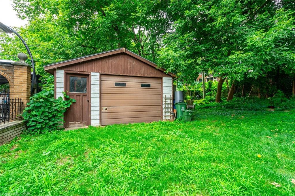 Upper-13 Henry Street, Hamilton, ON - Outdoor