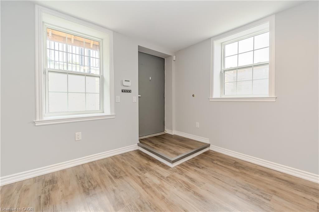 103-58 Beverly Street, Cambridge, ON - Indoor Photo Showing Other Room