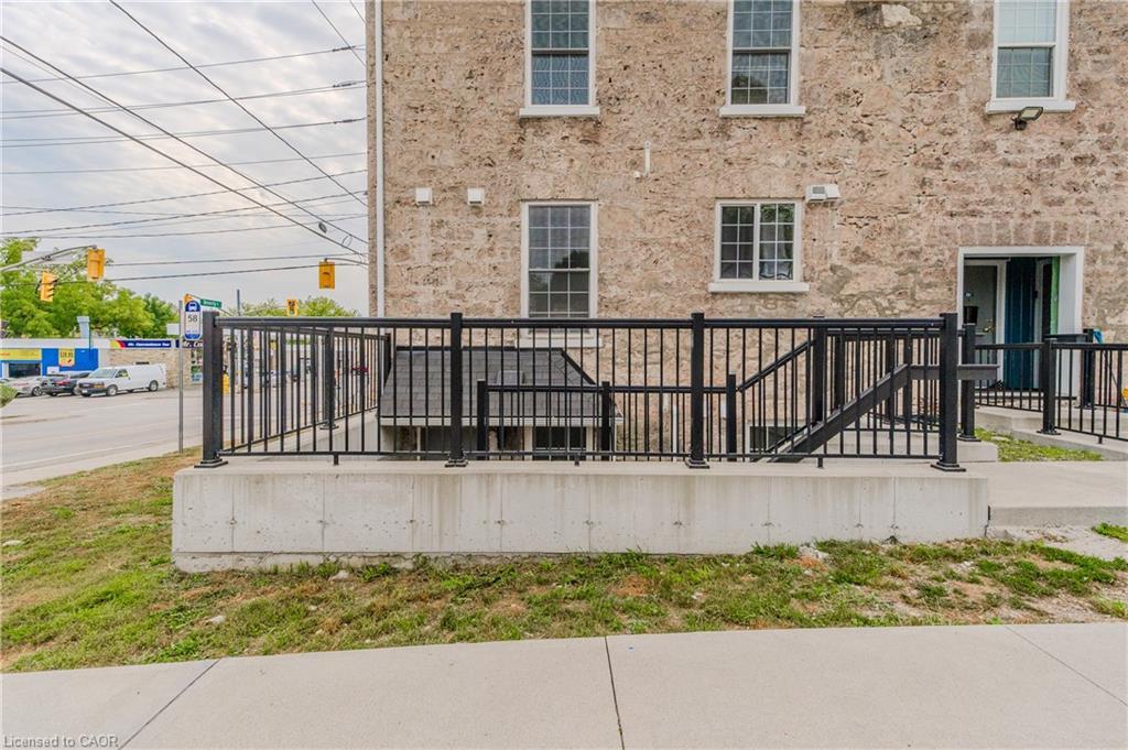 103-58 Beverly Street, Cambridge, ON - Outdoor