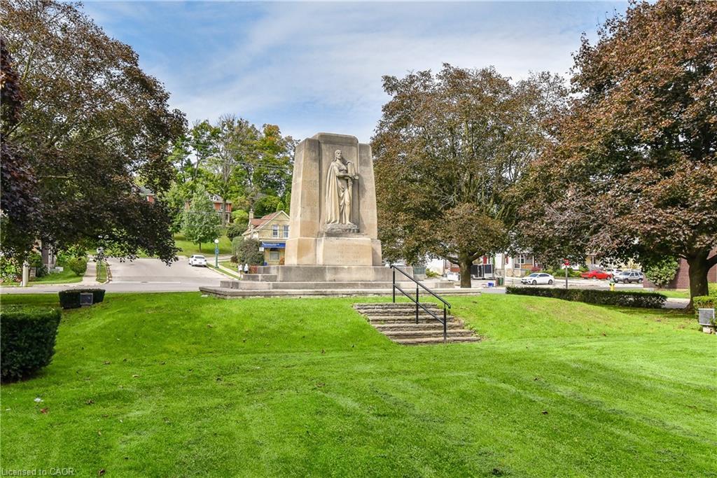 103-58 Beverly Street, Cambridge, ON - Outdoor