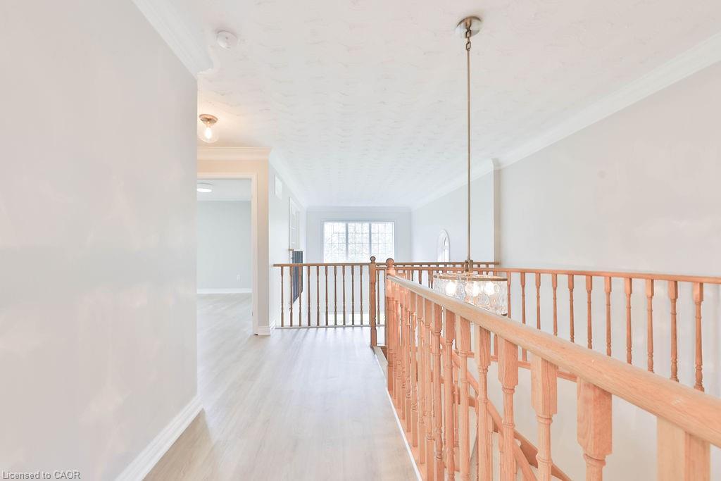 11-4211 Millcroft Park Drive, Burlington, ON - Indoor Photo Showing Other Room