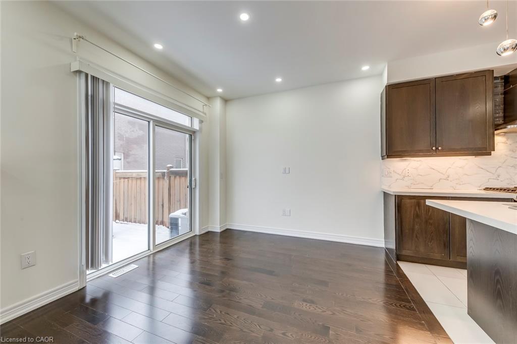 3130 Goodyear Road, Burlington, ON - Indoor