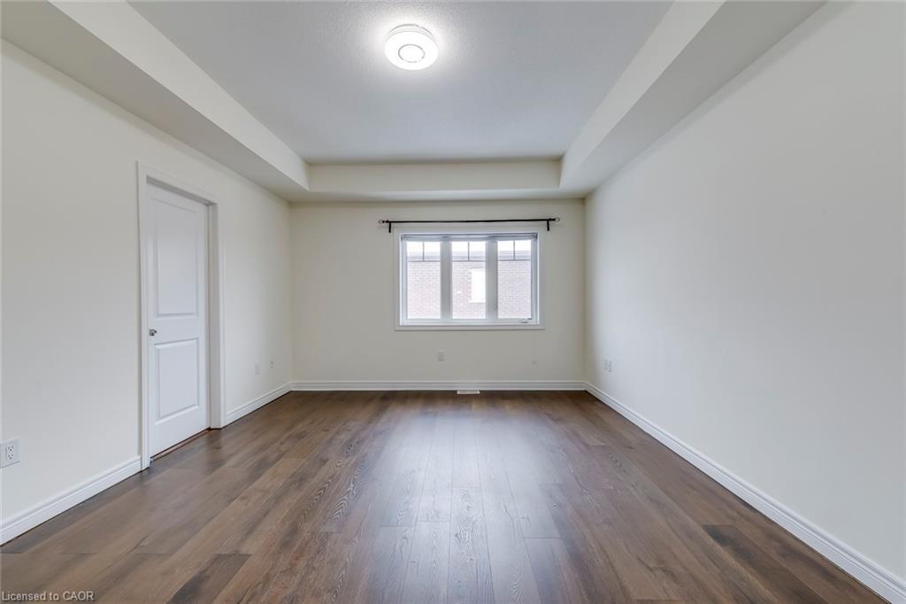 3130 Goodyear Road, Burlington, ON - Indoor Photo Showing Other Room