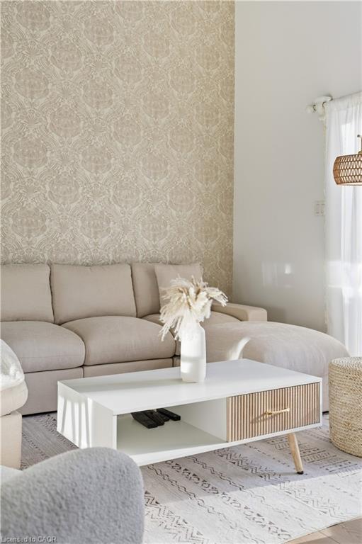 65-11 Harrisford Street, Hamilton, ON - Indoor Photo Showing Living Room