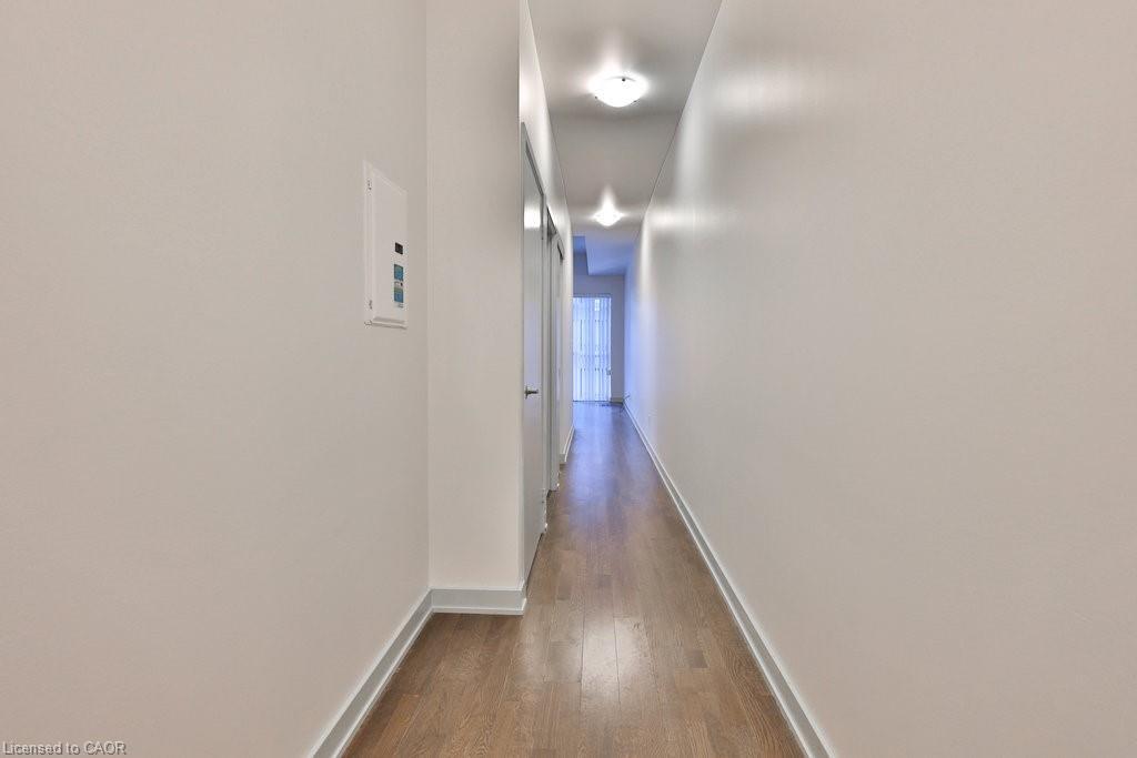705-126 Simcoe Street, Toronto, ON - Indoor Photo Showing Other Room