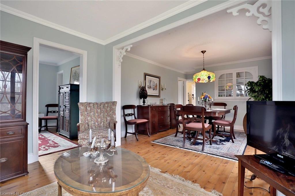 Cottage-243 Shoreacres Road, Burlington, ON - Indoor