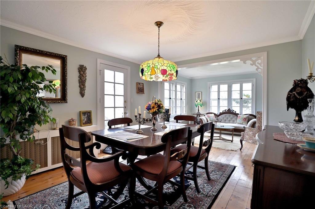 Cottage-243 Shoreacres Road, Burlington, ON - Indoor Photo Showing Dining Room
