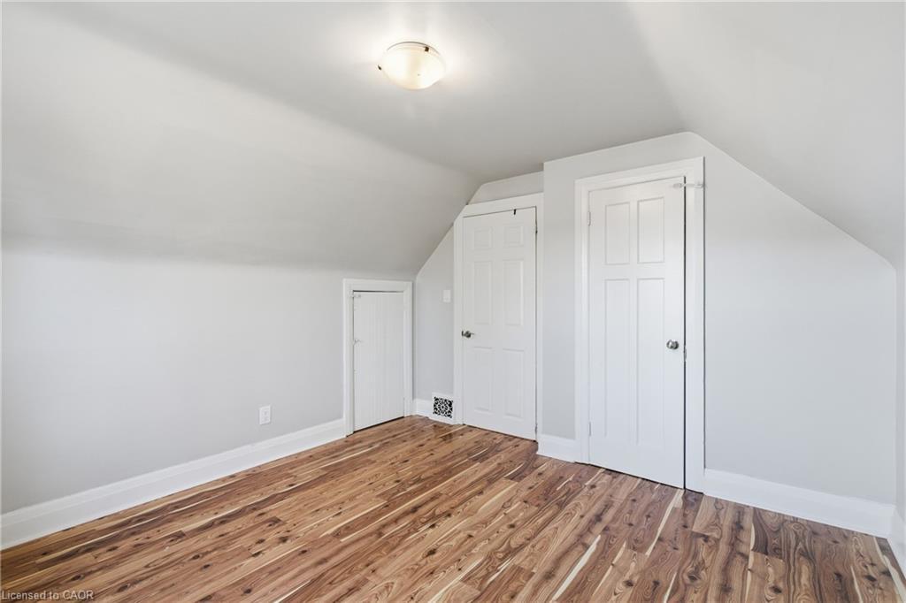 26 Bayfield Avenue, Hamilton, ON - Indoor Photo Showing Other Room