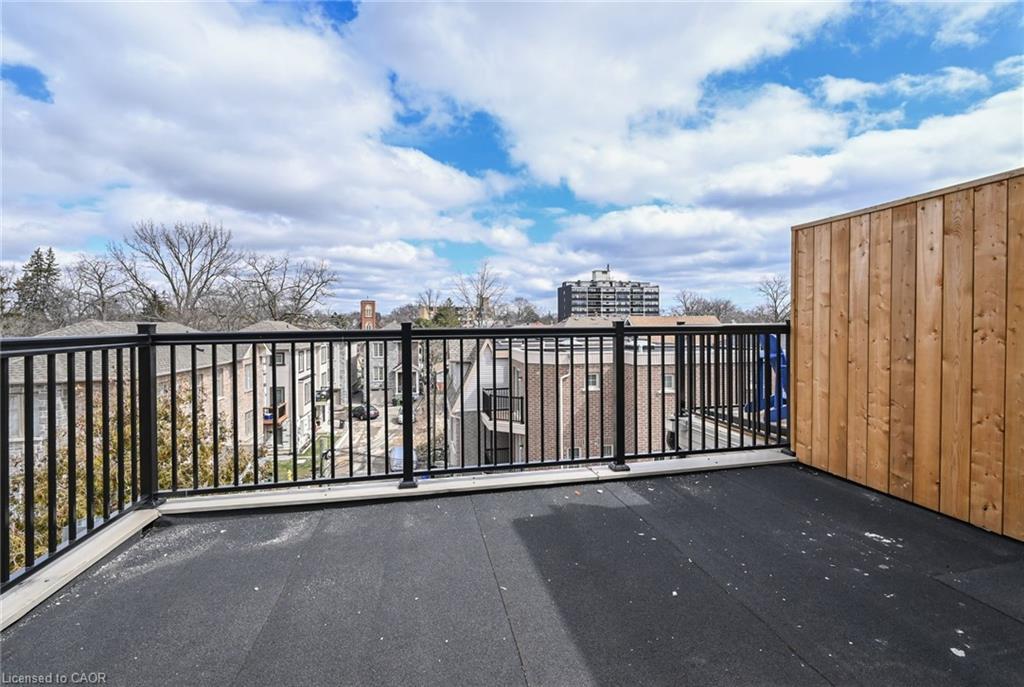 7-2179C Weston Road, Toronto, ON - Outdoor