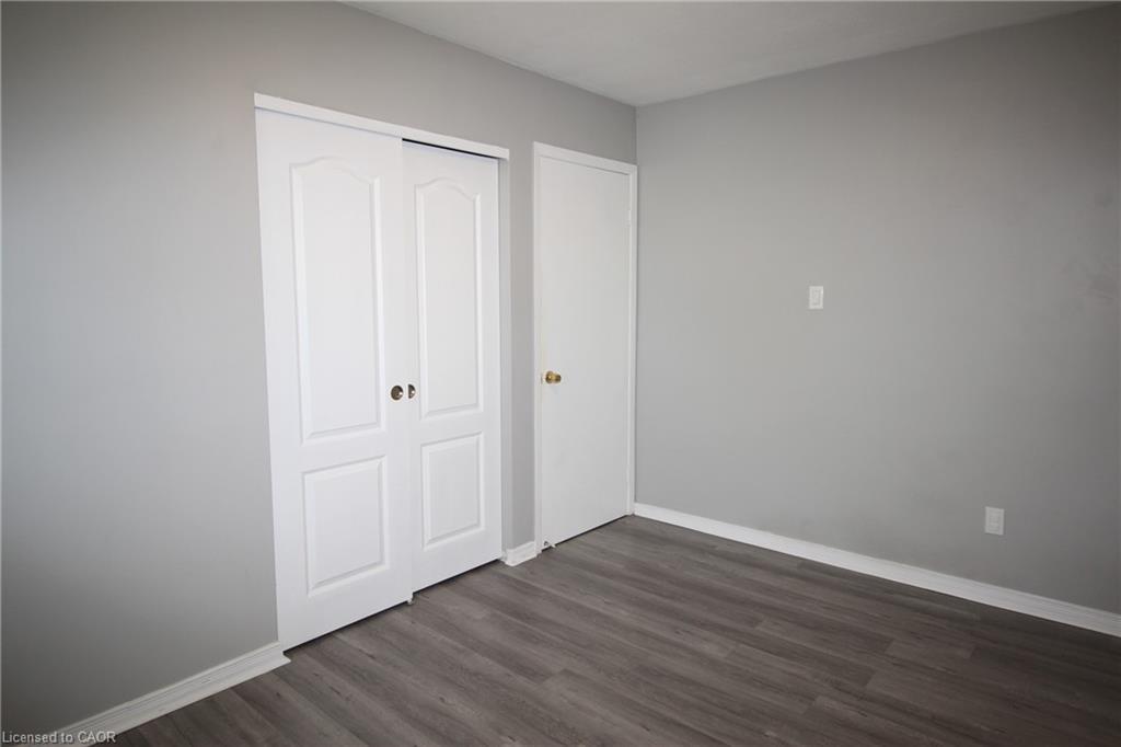 4 Purnell Drive, Hamilton, ON - Indoor Photo Showing Other Room