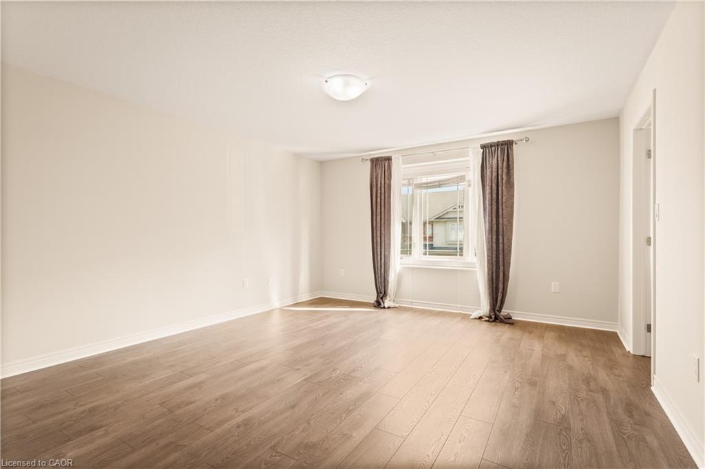 33-6 Chestnut Drive, Grimsby, ON - Indoor Photo Showing Other Room