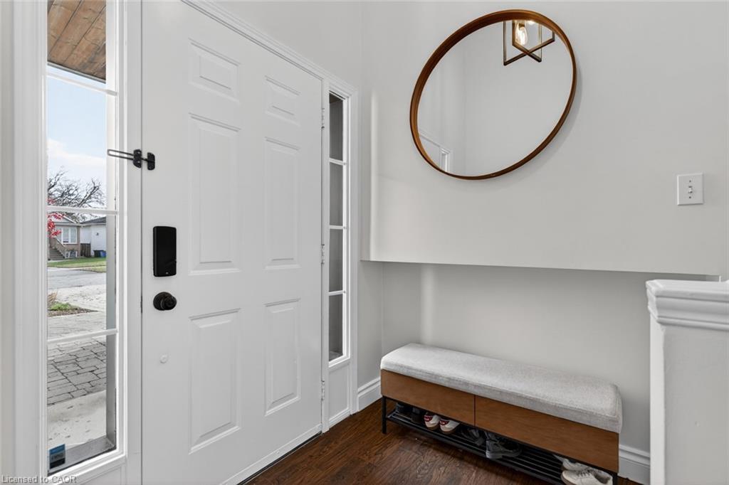 7 Anderson Crescent, Smithville, ON - Indoor Photo Showing Other Room