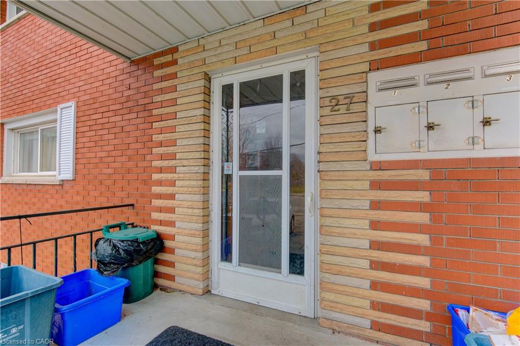 27 Margaret Avenue N, Waterloo, ON