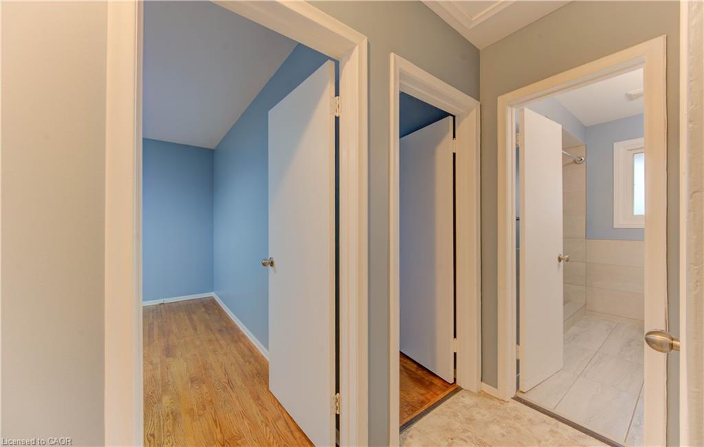 27 Margaret Avenue N, Waterloo, ON