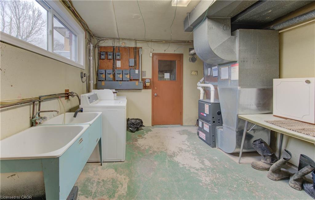 27 Margaret Avenue N, Waterloo, ON