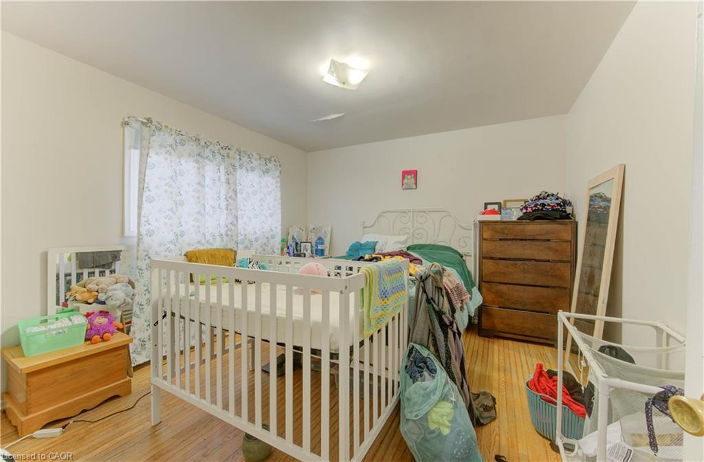 27 Margaret Avenue N, Waterloo, ON