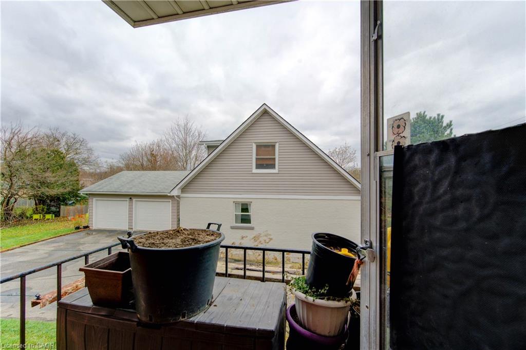 27 Margaret Avenue N, Waterloo, ON