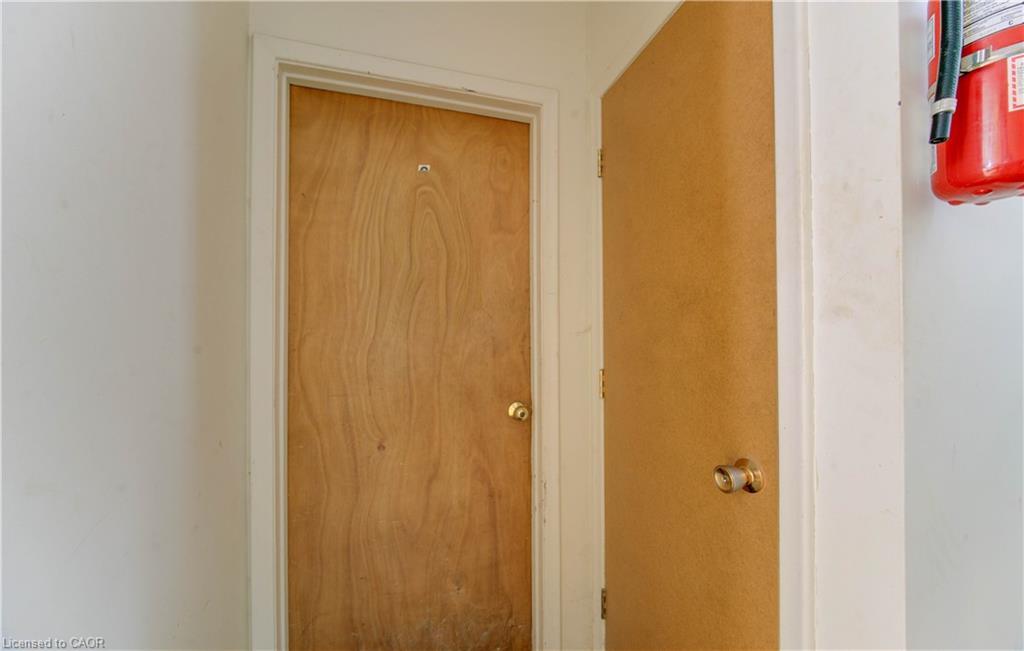 27 Margaret Avenue N, Waterloo, ON