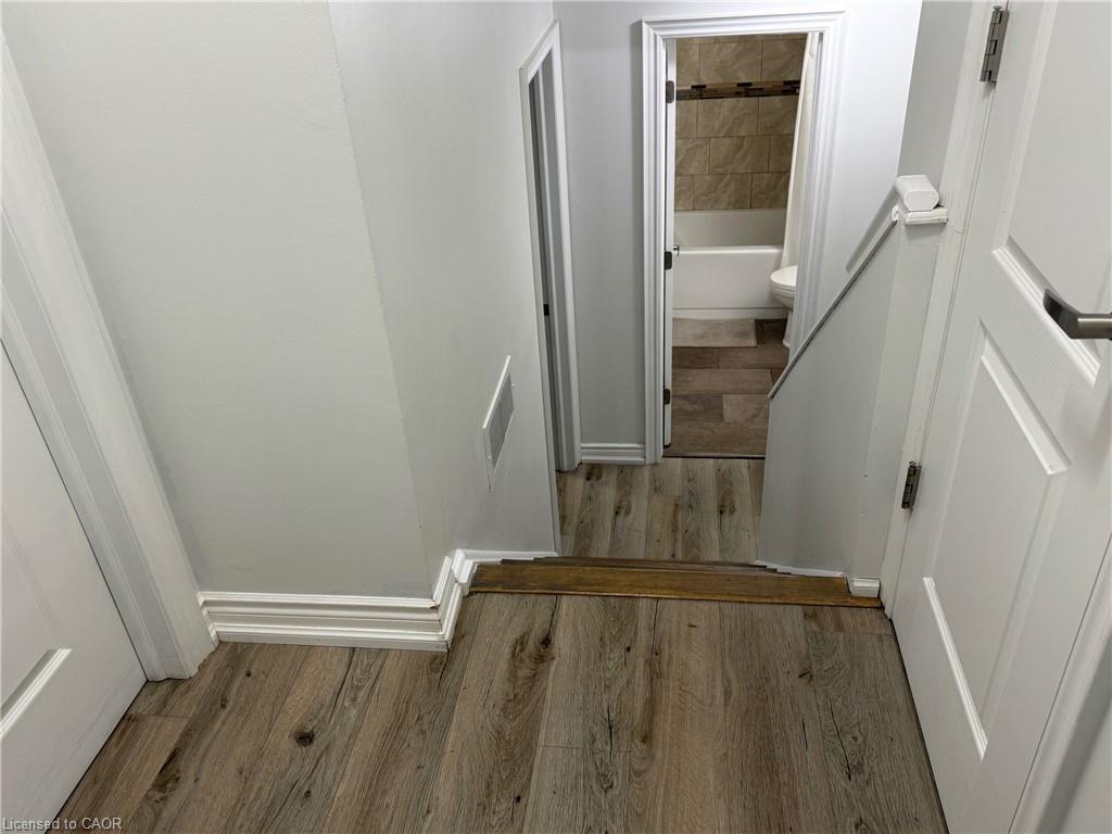 30-235 Bronte Street S, Milton, ON - Indoor Photo Showing Other Room