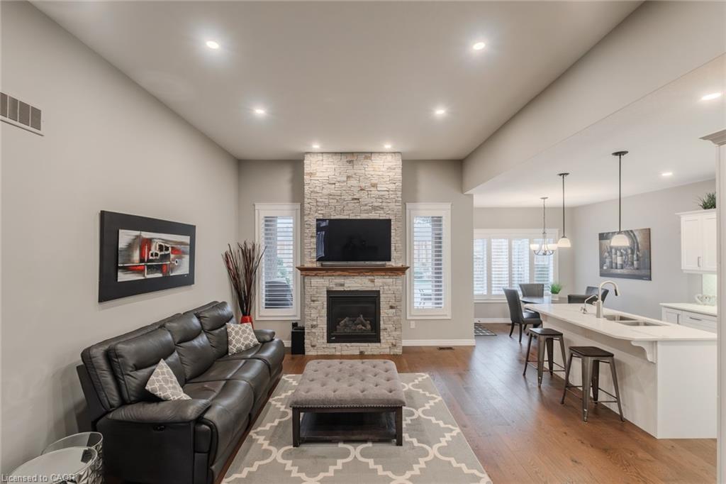 208 Oak Street, Simcoe, ON - Indoor Photo Showing Living Room With Fireplace