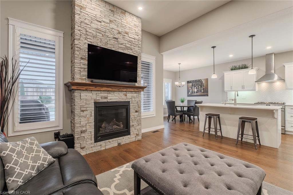 208 Oak Street, Simcoe, ON - Indoor Photo Showing Living Room With Fireplace