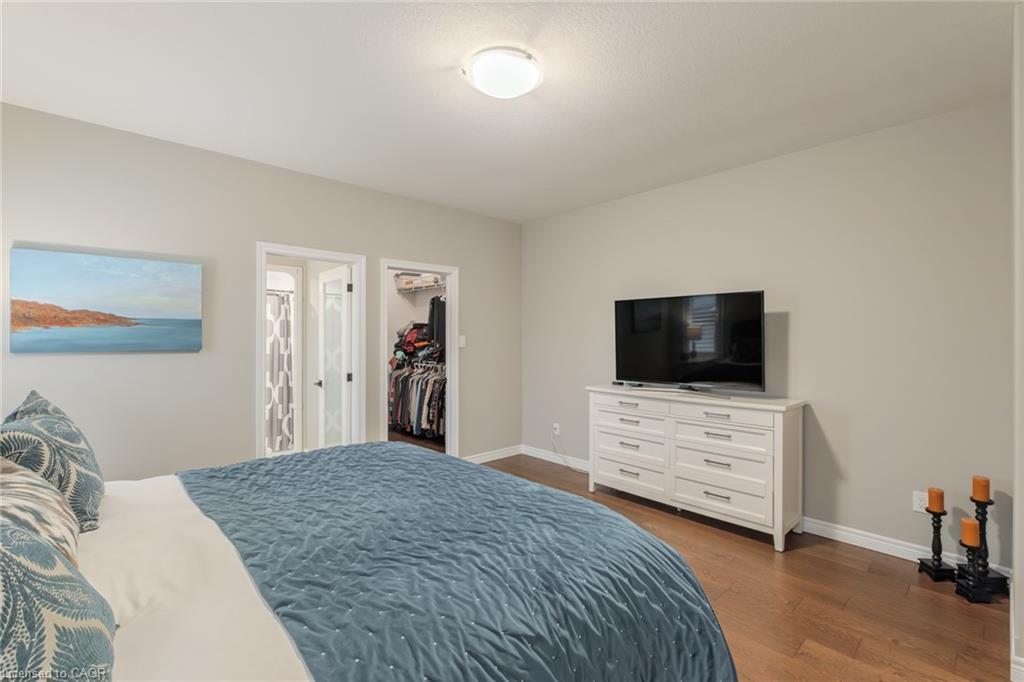 208 Oak Street, Simcoe, ON - Indoor Photo Showing Bedroom