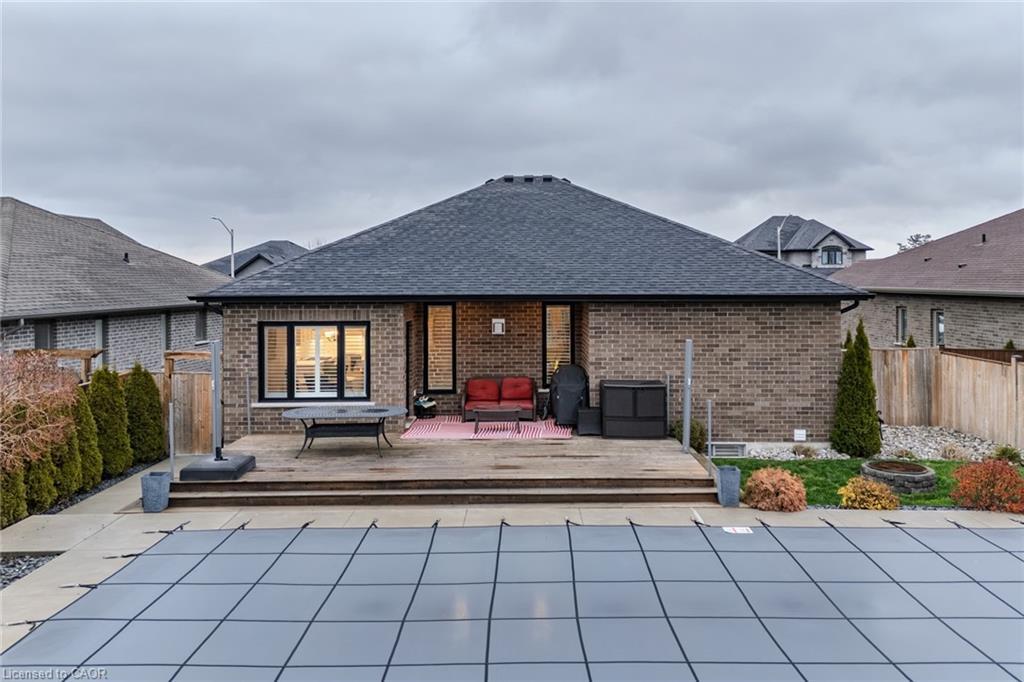 208 Oak Street, Simcoe, ON - Outdoor