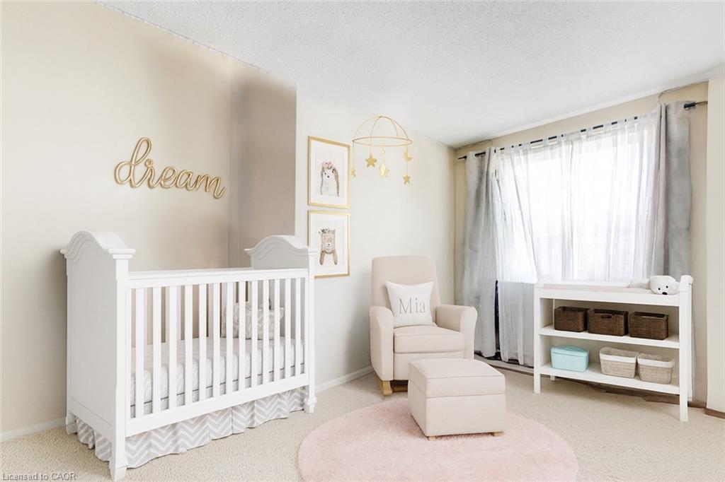 17-465 Woolwich Street N, Waterloo, ON - Indoor Photo Showing Bedroom