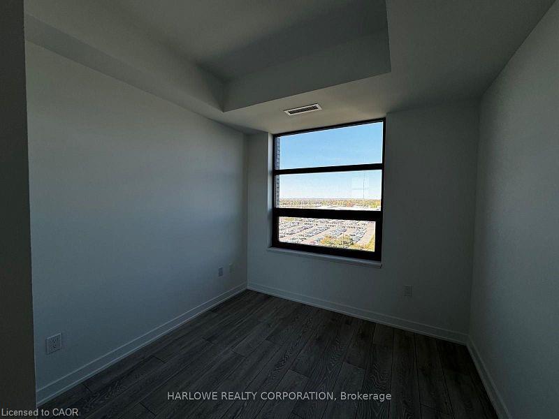 1009A-1606 Charles Street, Durham, ON - Indoor Photo Showing Other Room