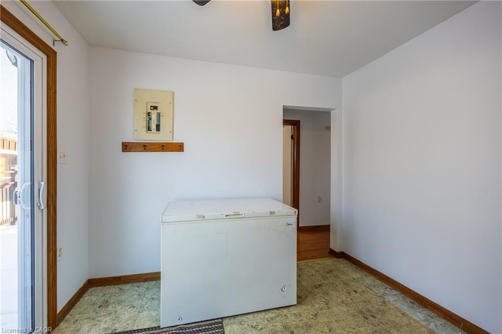 110 Nelson Street E, Port Dover, ON - Indoor