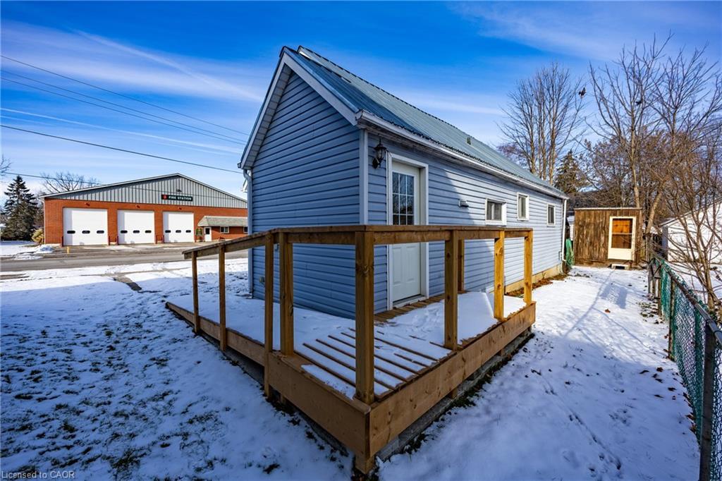 110 Nelson Street E, Port Dover, ON - Outdoor