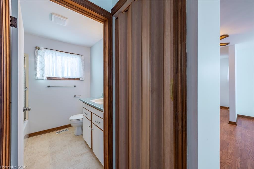 110 Nelson Street E, Port Dover, ON - Indoor