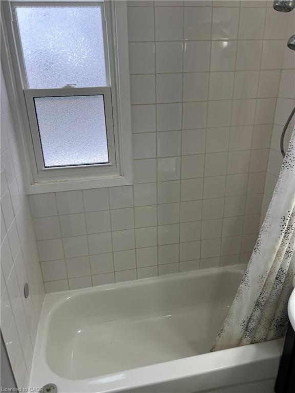 415 Welland Avenue, St. Catharines, ON - Indoor Photo Showing Bathroom