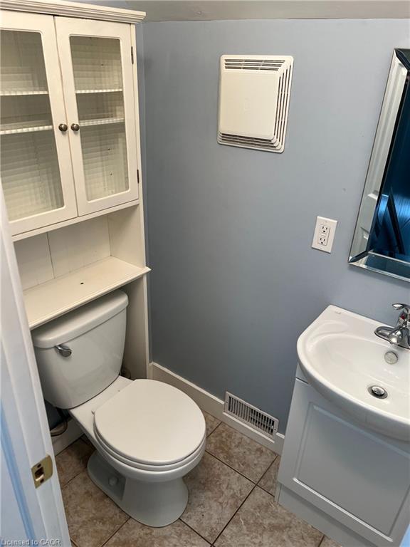415 Welland Avenue, St. Catharines, ON - Indoor Photo Showing Bathroom