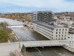 208-19 Guelph Avenue Cambridge, ON N3C 1A2