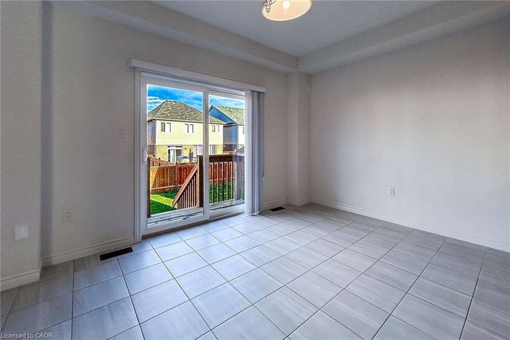 466 Blackburn Drive, Brantford, ON - Indoor Photo Showing Other Room