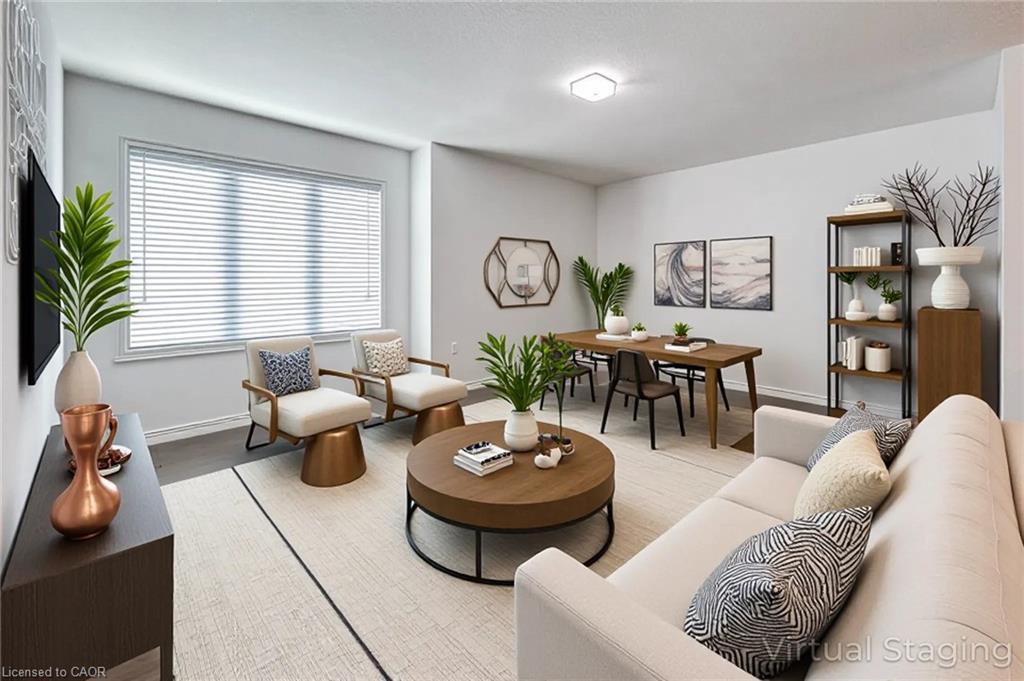 466 Blackburn Drive, Brantford, ON - Indoor Photo Showing Living Room