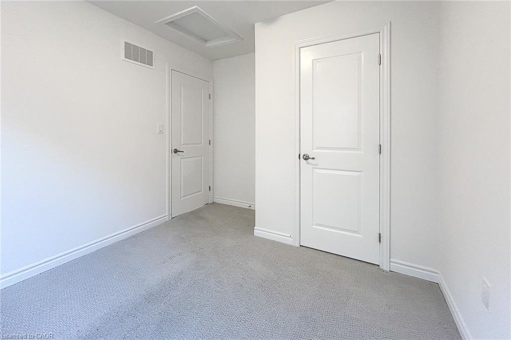 466 Blackburn Drive, Brantford, ON - Indoor Photo Showing Other Room