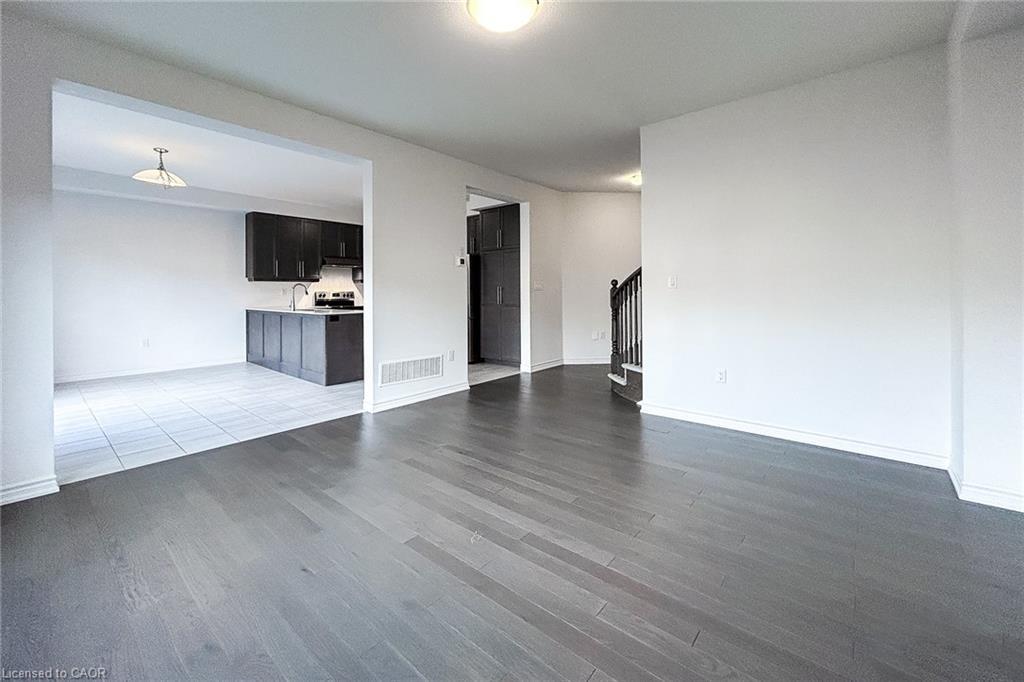 466 Blackburn Drive, Brantford, ON - Indoor