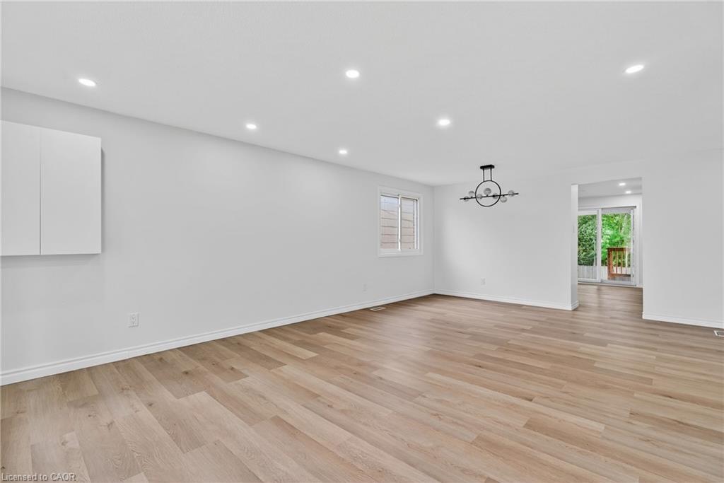 120 Westheights Drive, Kitchener, ON - Indoor Photo Showing Other Room