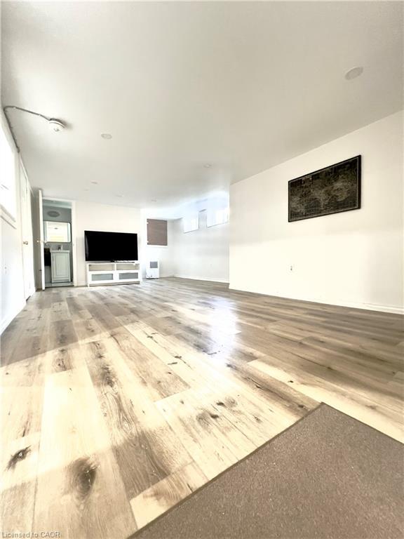 99 Brucedale Avenue E, Hamilton, ON - Indoor