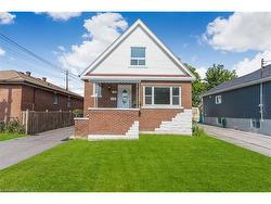 146 Craigroyston Road Hamilton, ON L8K 3K1