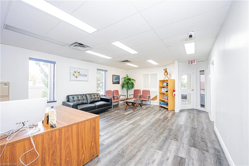 264 Woodlawn Road W, Guelph, ON