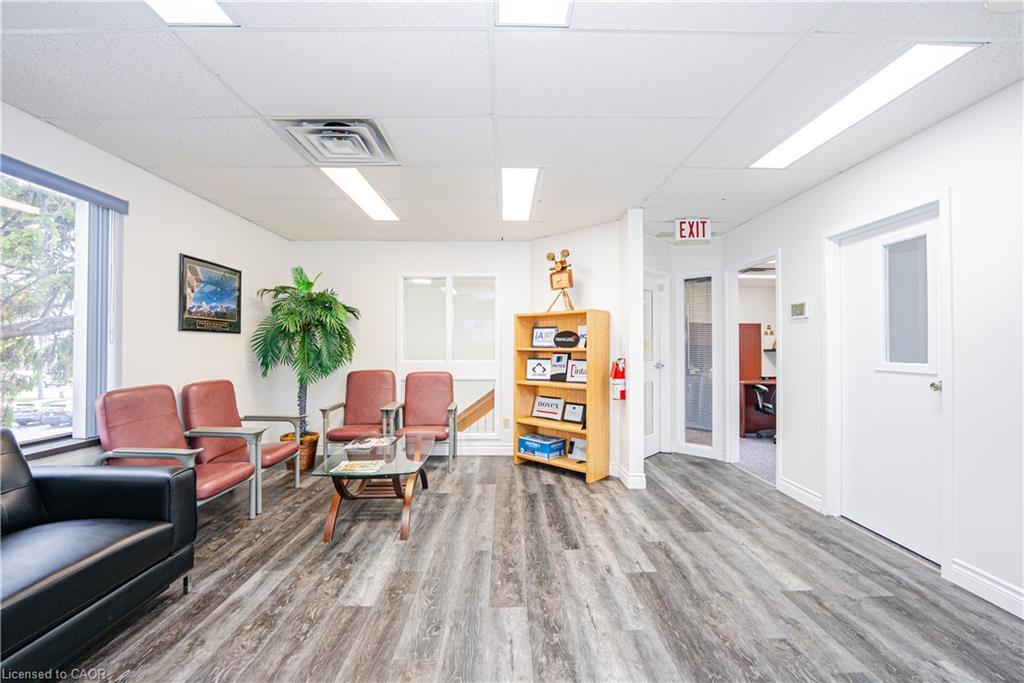 264 Woodlawn Road W, Guelph, ON