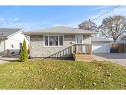 Main-14 Westmount Avenue Thorold, ON L2V 2W1