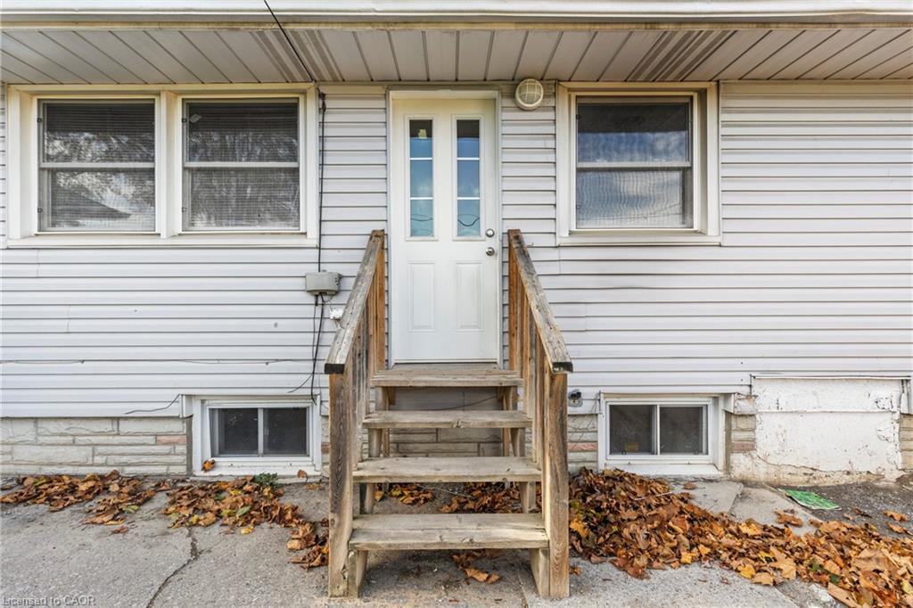 Lower-14 Westmount Avenue, Thorold, ON - Outdoor